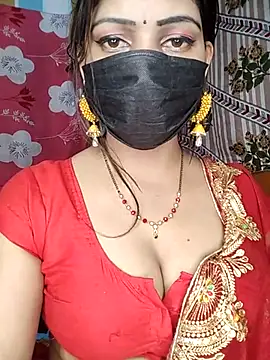 CUTI-NAINA Adlı Modelin Canlı XXX Sohbeti