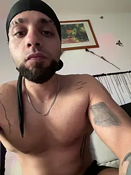 Mohdollmen's Live XXX Chat