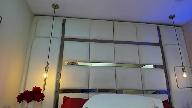 Chat +18 de elizavenus ao vivo