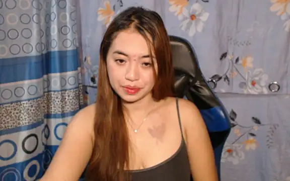 urlover_mae26 élő XXX-chatje