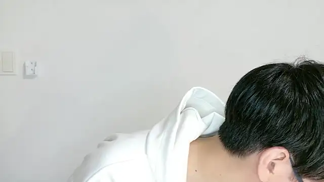 XXX chat uživo modela itsme_LEON