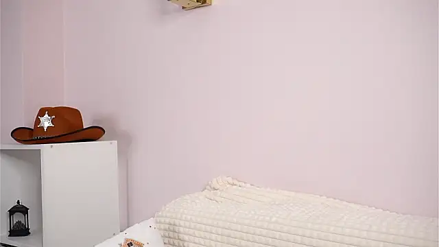 SunnivaCovil Adlı Modelin Canlı XXX Sohbeti