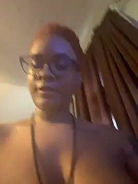 nickytheehawtie Chat XXX live