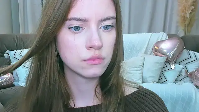 Erica_Kiss: απευθείας συνομιλία ΧΧΧ