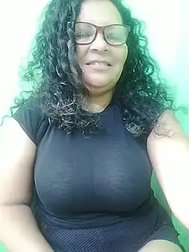 Amarantha25 Adlı Modelin Canlı XXX Sohbeti