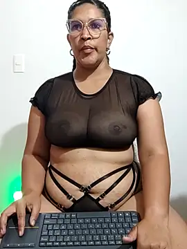 Ivy_horse_ Adlı Modelin Canlı XXX Sohbeti