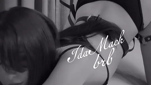 Chatroom XXX en direct de IdaMack