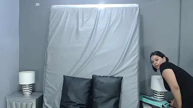 Chatroom XXX en direct de HatsaJones