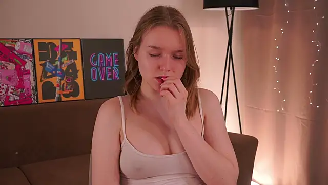 VinnieSerrano's Live XXX Chat