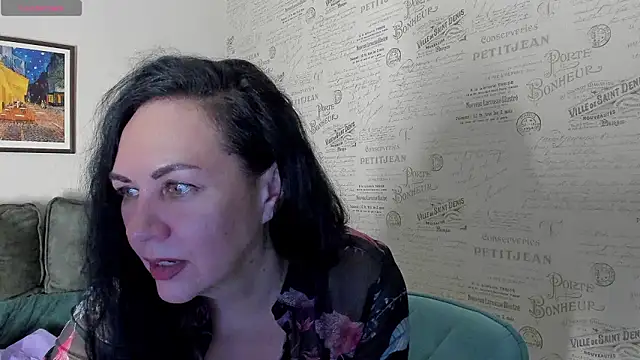 Chat +18 de Roxy_doll ao vivo