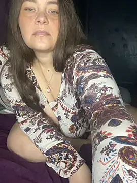 Queen_CamiXO 在線直播表演