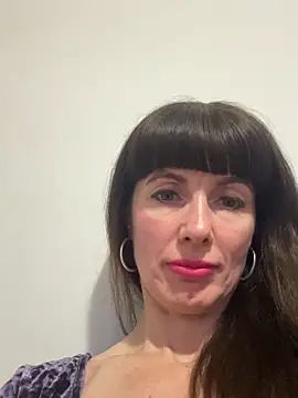 Czat XXX na żywo – LadyLuxLover