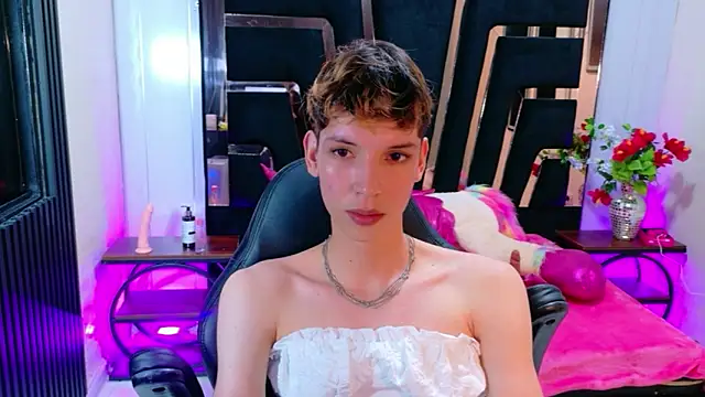 Stefany_PiInk's Webcam Show