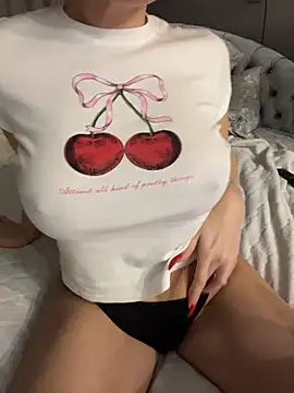 PinaColaBoom Chat XXX live