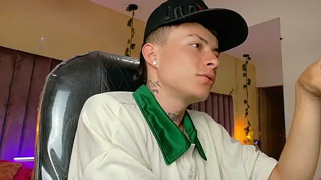 Nascary_Fox Live XXX-Chat