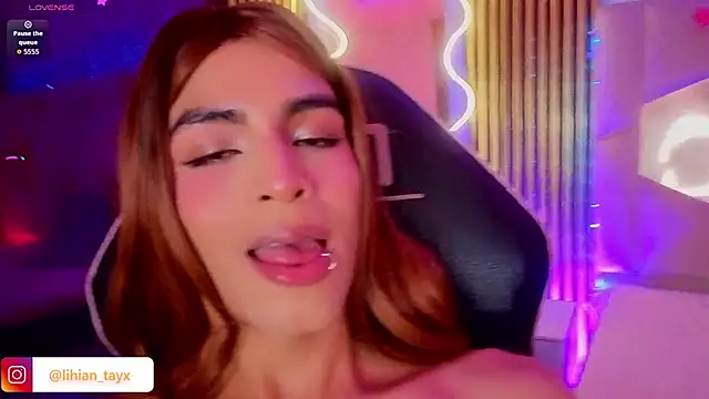 LIHIAN_TAY: онлайн-секс-чат