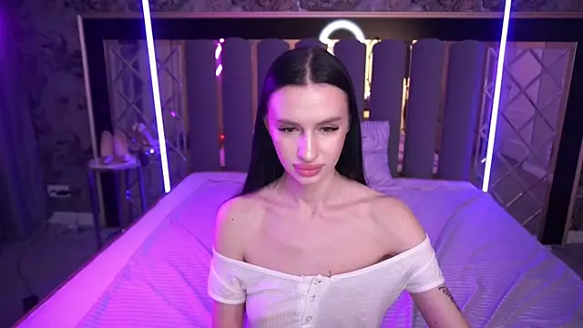 Snow_WhiteeeX's Live XXX Chat