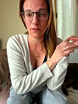 SpiceLea's Live XXX Chat