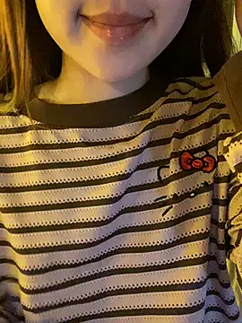 Uyennii02: απευθείας συνομιλία ΧΧΧ