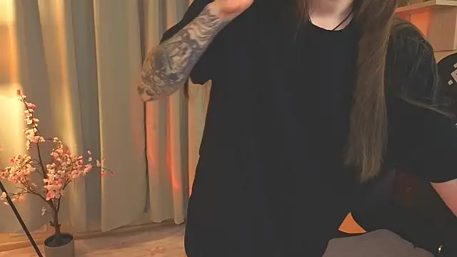 ShiroHeby's Live XXX Chat