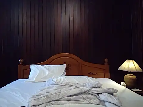 Island_Siren: απευθείας συνομιλία ΧΧΧ