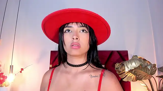 GahiaBelucci: απευθείας συνομιλία ΧΧΧ