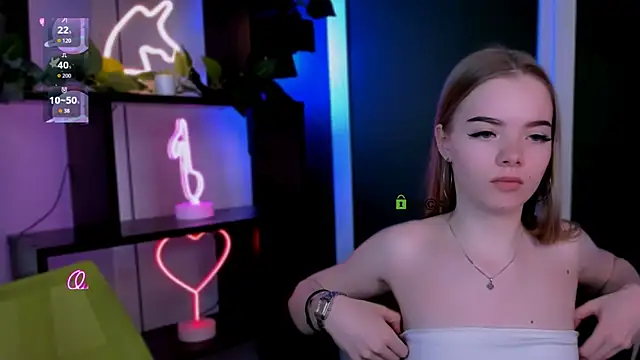 arianaa_cat: απευθείας συνομιλία ΧΧΧ