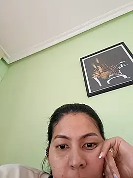 ZeforAitanna: онлайн-секс-чат