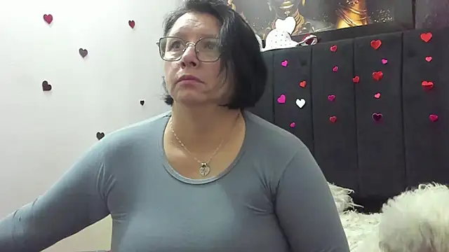 Evaaross_2345のライブXXXチャット