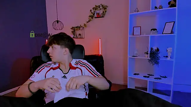 Živý XXX chat travis_wolf_