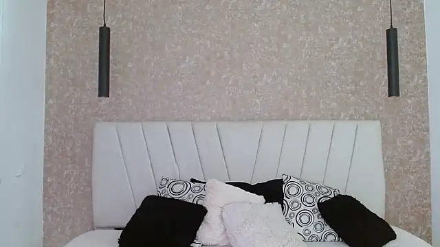 AliceSmity_'s Live XXX Chat