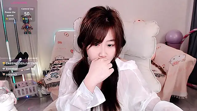 Camila-888 Adlı Modelin Canlı XXX Sohbeti