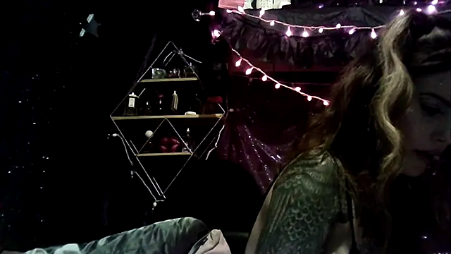 allymoon1369 Chat XXX in diretta