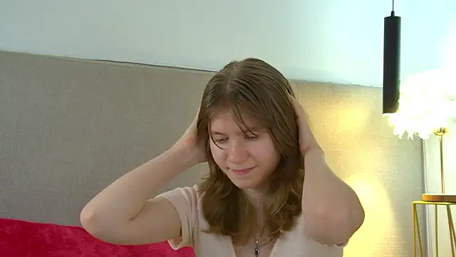 MilaMaelis Adlı Modelin Canlı XXX Sohbeti