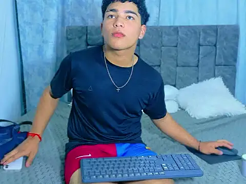 Brandon_Wesly Adlı Modelin Web Kamerası Şovu