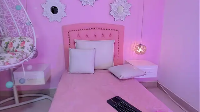 ValeriaRose_ Chat XXX in diretta