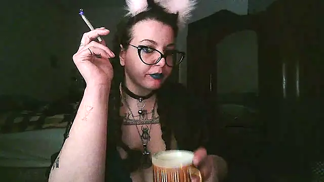 AliceBehind Webcam show