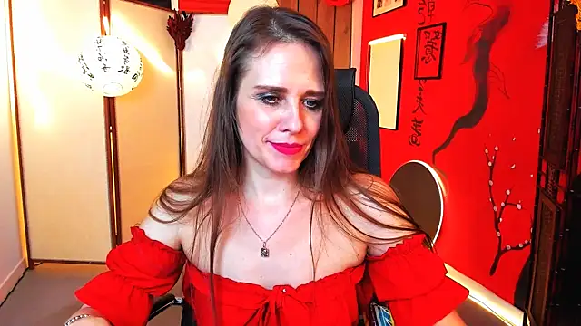 دردشة EmiliaBedy الجنسية المباشرة