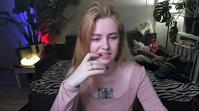 Alexa_Pirs Chat XXX in diretta