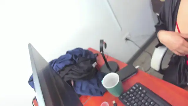 issa__nassar's Webcam Show