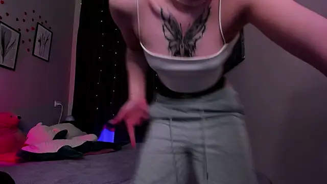 Bella_xBaby Chat XXX in diretta