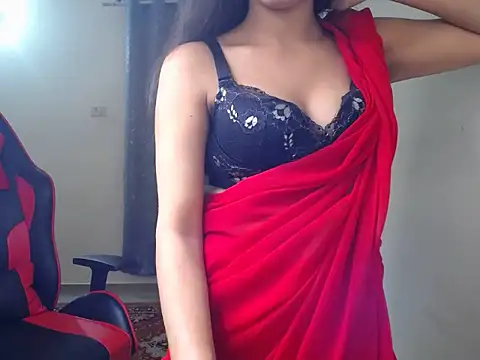Shy_nivi Show in webcam