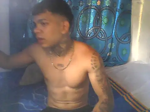 Niaquint's Live XXX Chat