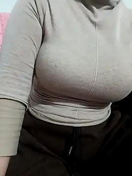 دردشة Emily-lonely الجنسية المباشرة