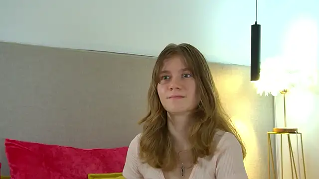 Chatroom XXX en direct de MilaMaelis