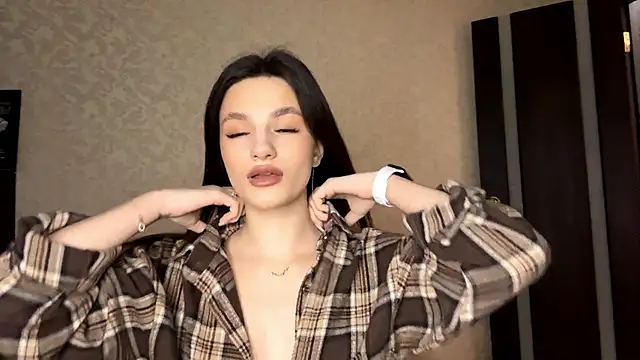 Kosandra_k Chat XXX in diretta