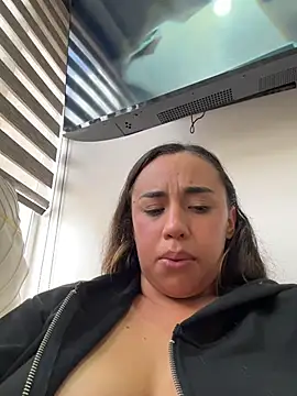 Chat +18 de Eyssha ao vivo