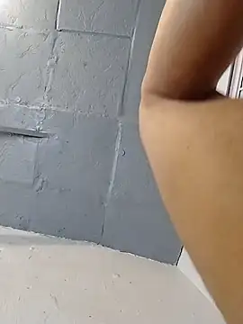 Chat XXX en directo de Tantra33