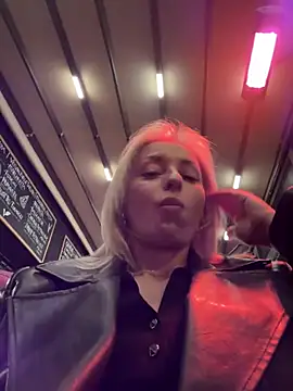 VikaBunny1n Live XXX chat