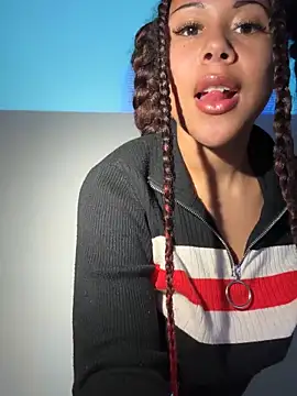 HaileyDianaのライブXXXチャット